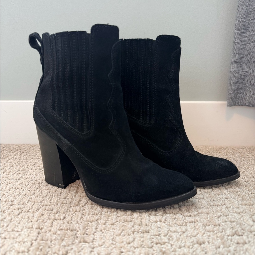 Dolce Vita Black Suede Western Ankle Boots with Classic Block Heel, Size 8